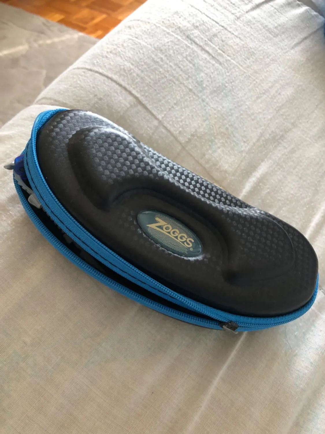 Zoggs Elite custodia occhialini taglia unica blu grigio