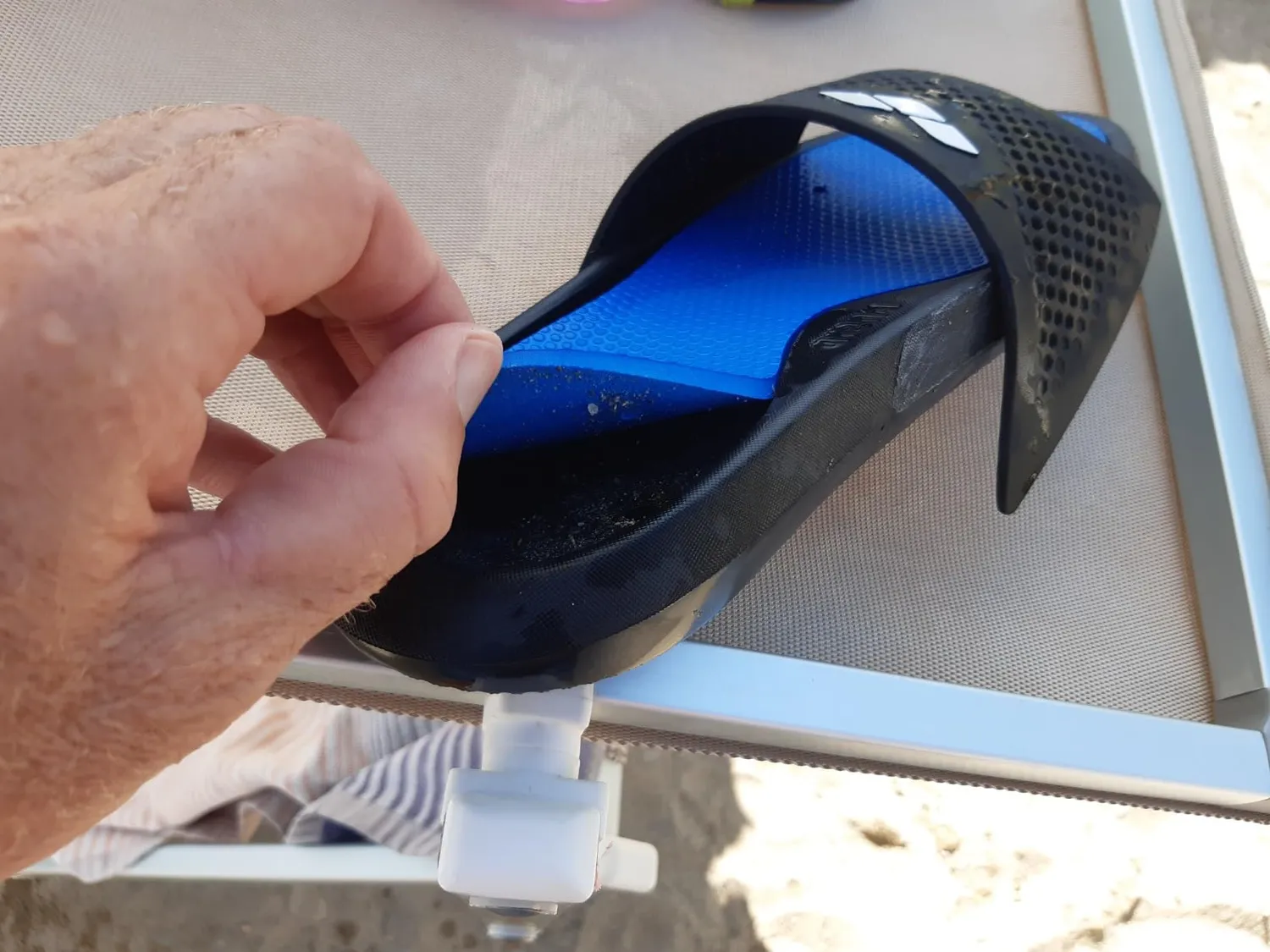 Arena Bruno ciabatte piscina unisex nere drenanti