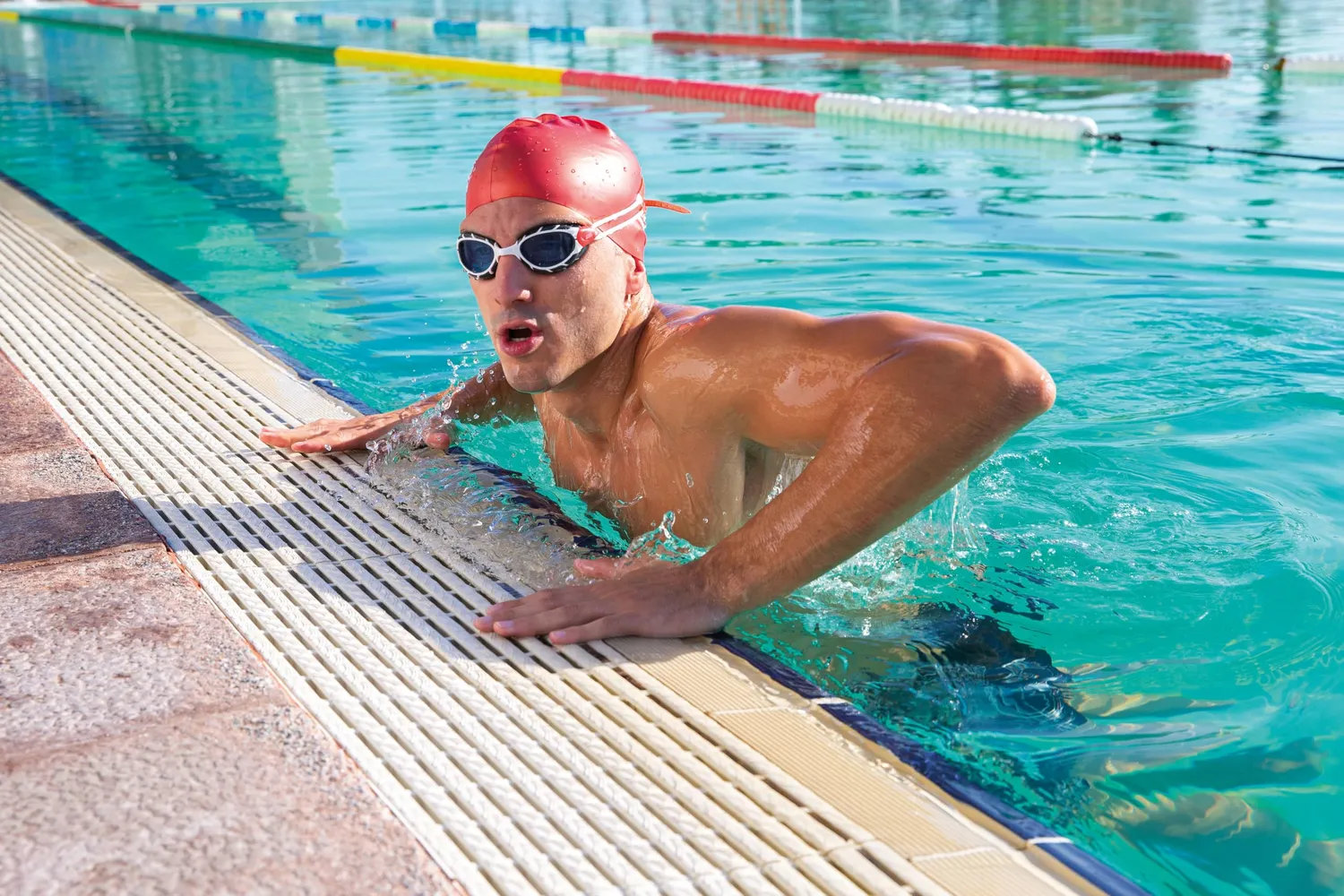Zoggs cuffia nuoto silicone adulto rossa antiscivolo