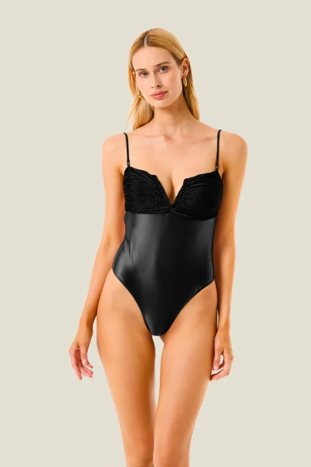 4 Giveness Glossy Touch Resort intero con ferretto