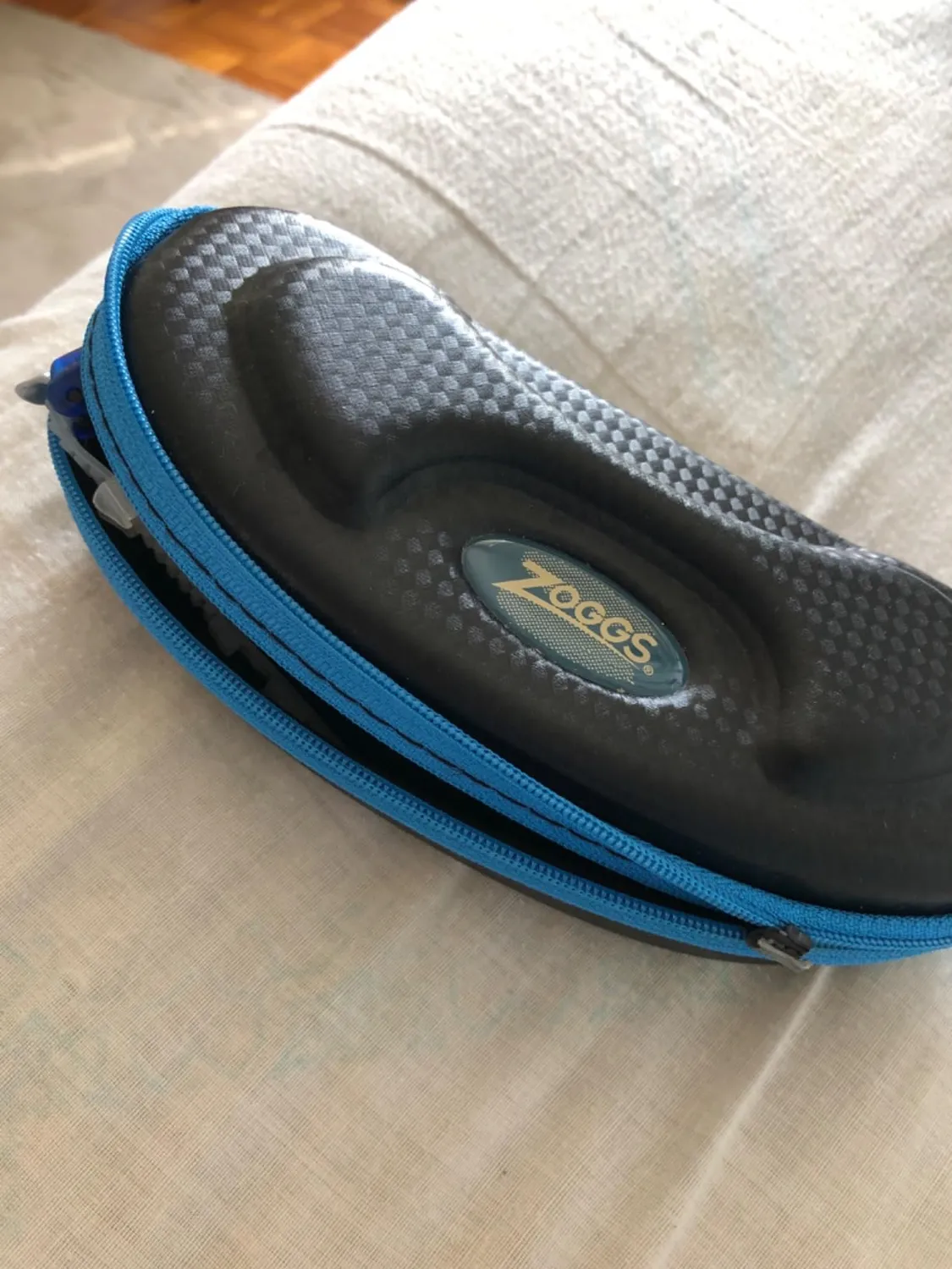 Zoggs Elite custodia occhialini taglia unica blu grigio