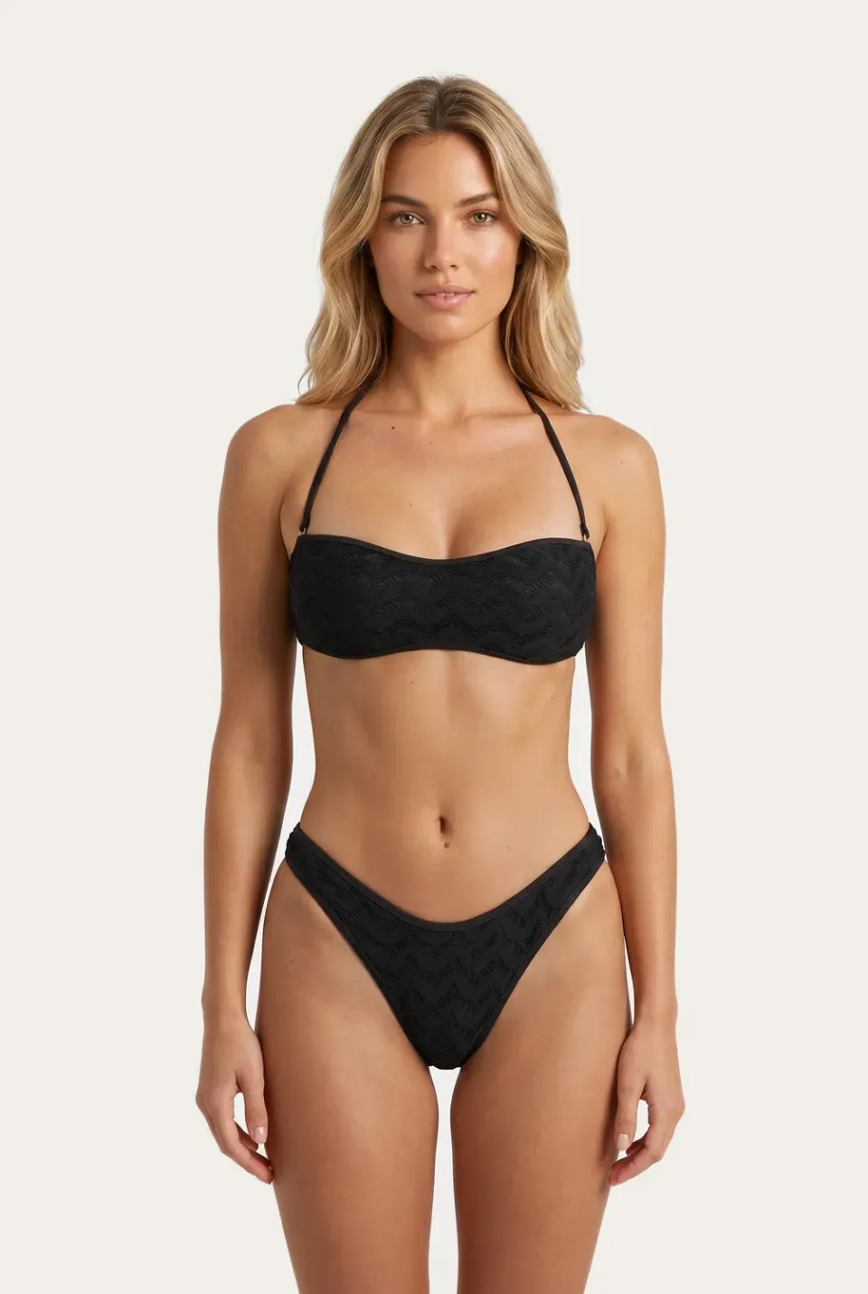 4Giveness Fascia e Slip a V Mesh Crochet bikini nero