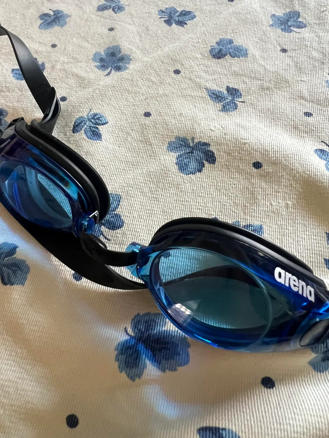 Arena Zoom X-Fit occhialini nuoto blu-trasparente antiappannamento