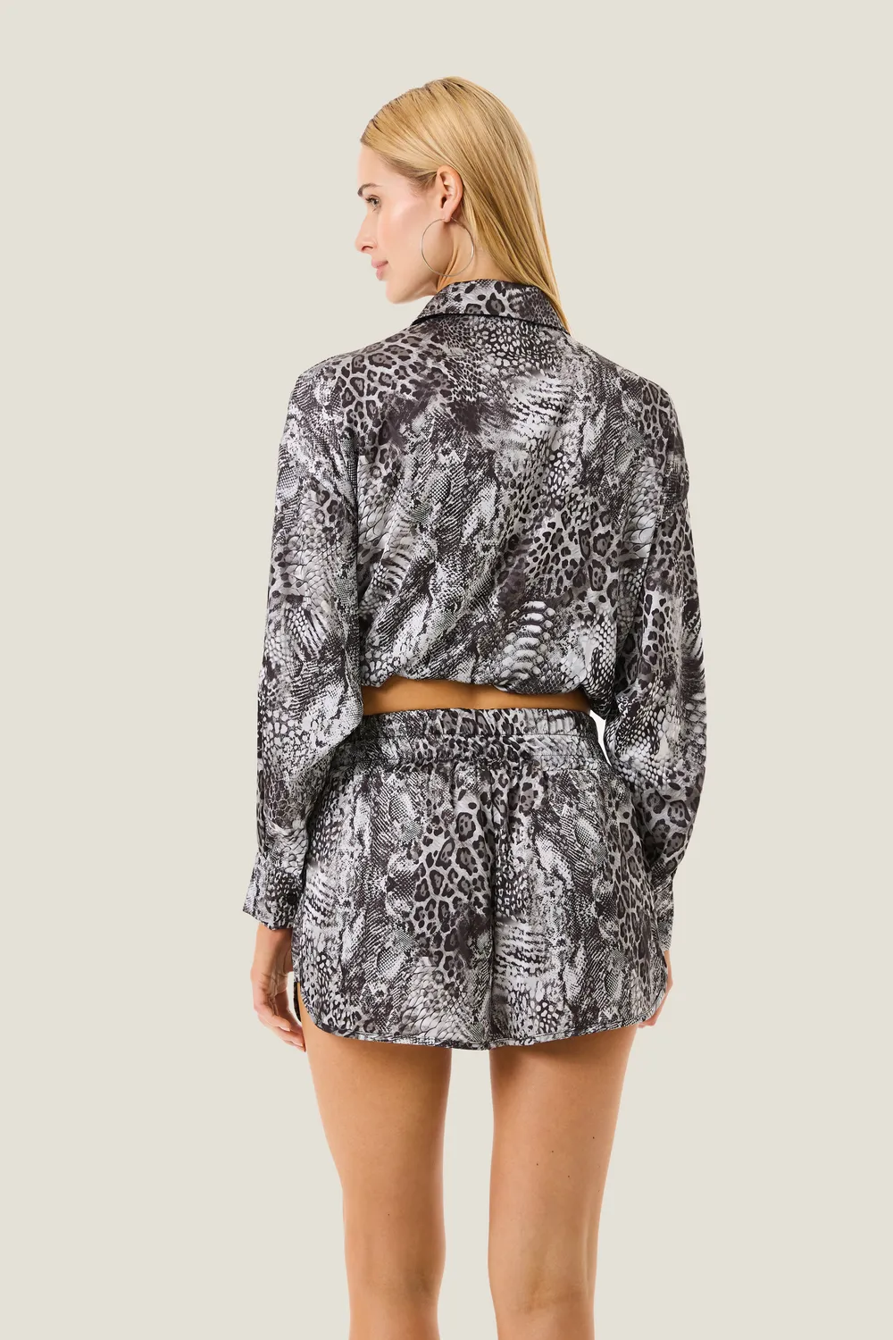 4 Giveness Resort camicia animalier con nodo SM