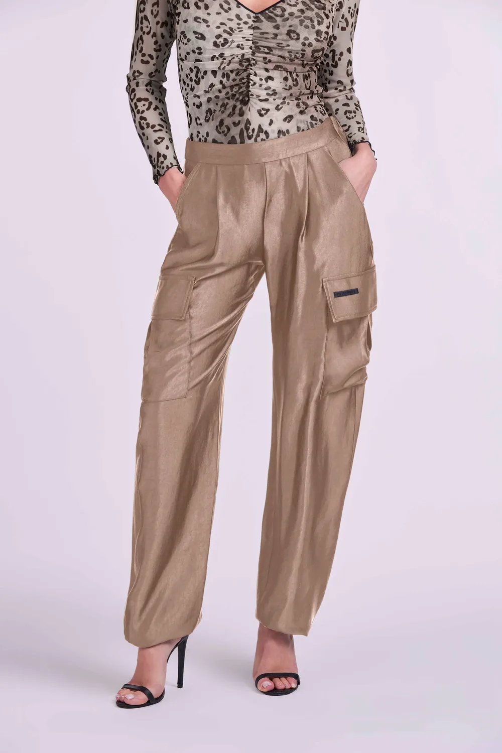 4 Giveness Cargo pantalone nylon nero oversize