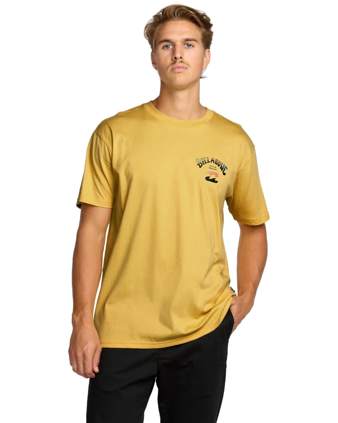 Billabong Arch Fade Premium T-shirt Uomo M Giallo stampa sbiadita