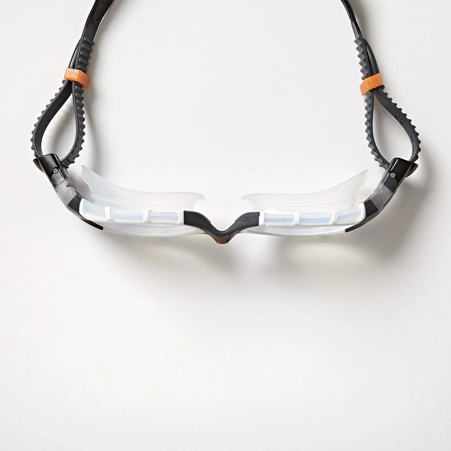 Zoggs Predator Flex occhialini nuoto nero grigio lenti fumé