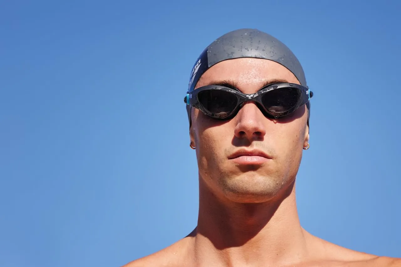 Arena The One occhialini nuoto smoke-green antiappannamento