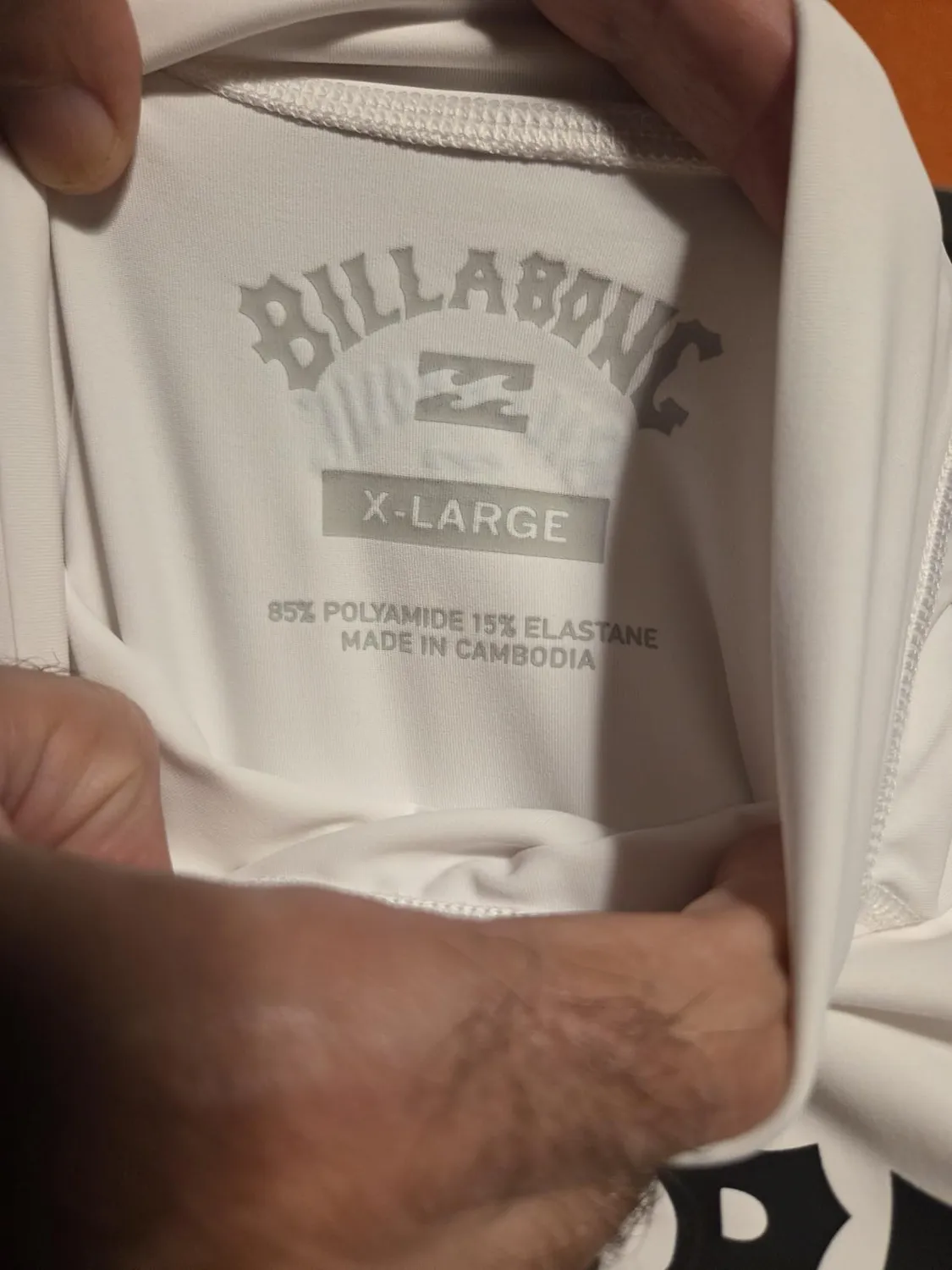 Billabong Logo Surf SS lycra uomo nera UPF 50+