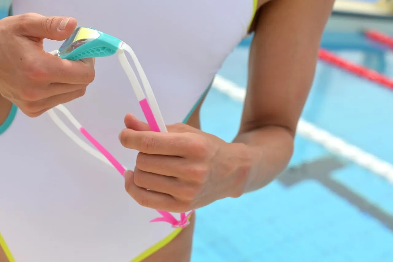 Arena Air-Speed occhialini nuoto tenuta allenamento