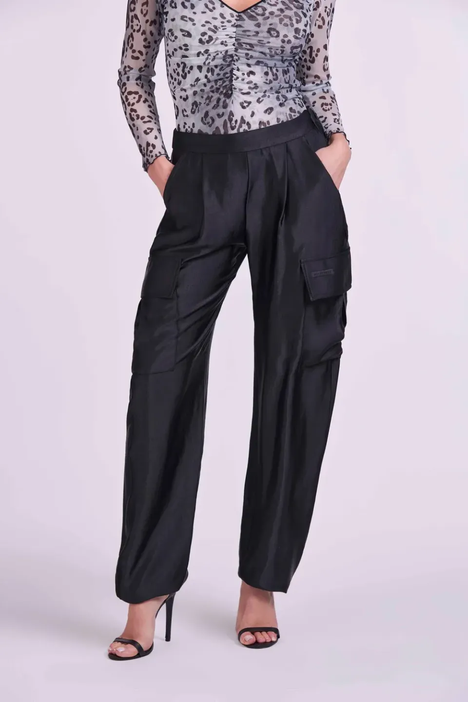 4 Giveness Cargo pantalone nylon nero oversize