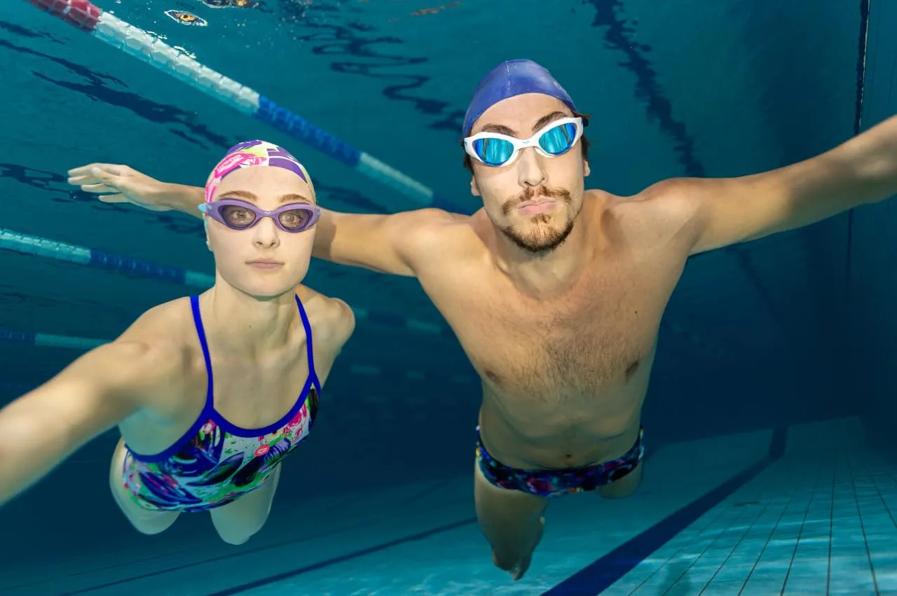 Arena The One Mirror occhialini nuoto blu specchiati
