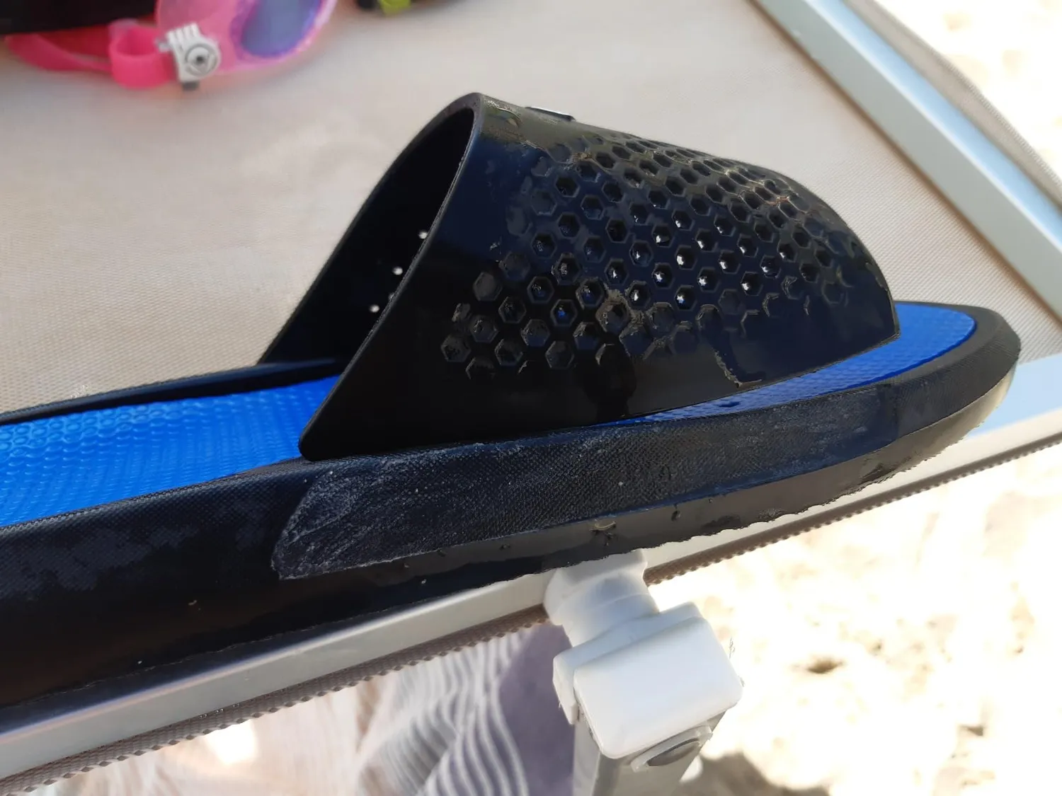 Arena Bruno ciabatte piscina unisex nere drenanti
