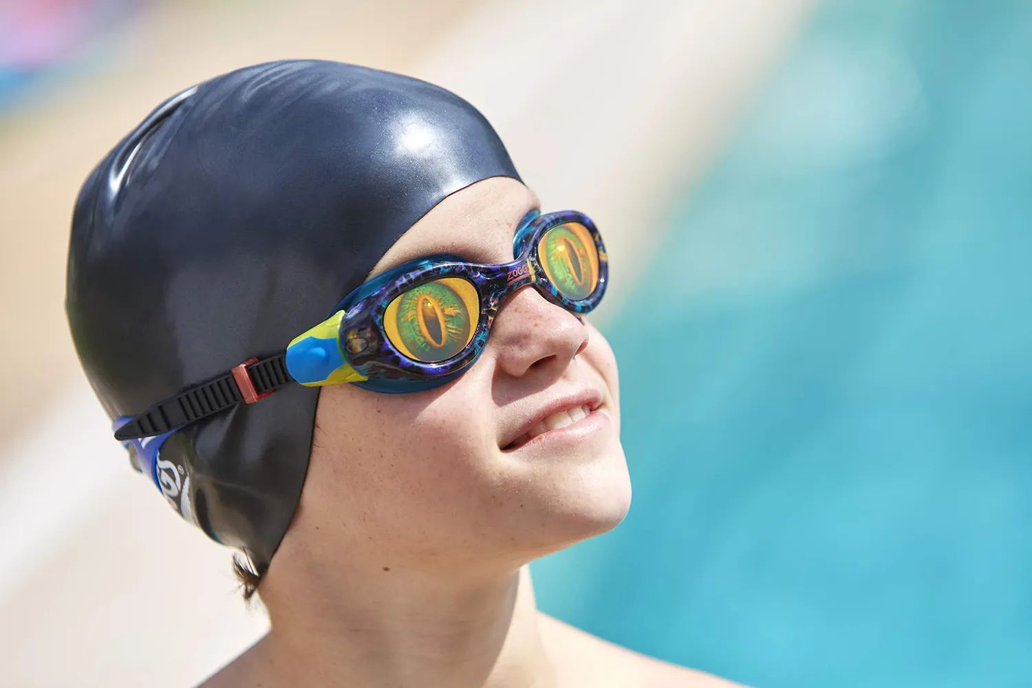 Zoggs Sea Demon Junior occhialini nuoto nero blu ologramma 6-14 anni