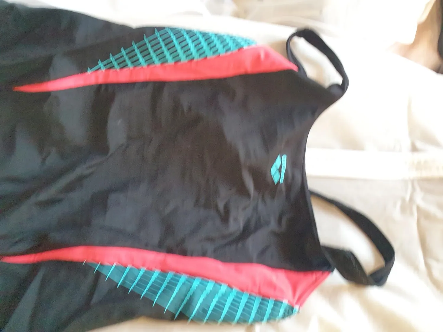 Arena Feel Threefold V Back R costume intero donna cloro