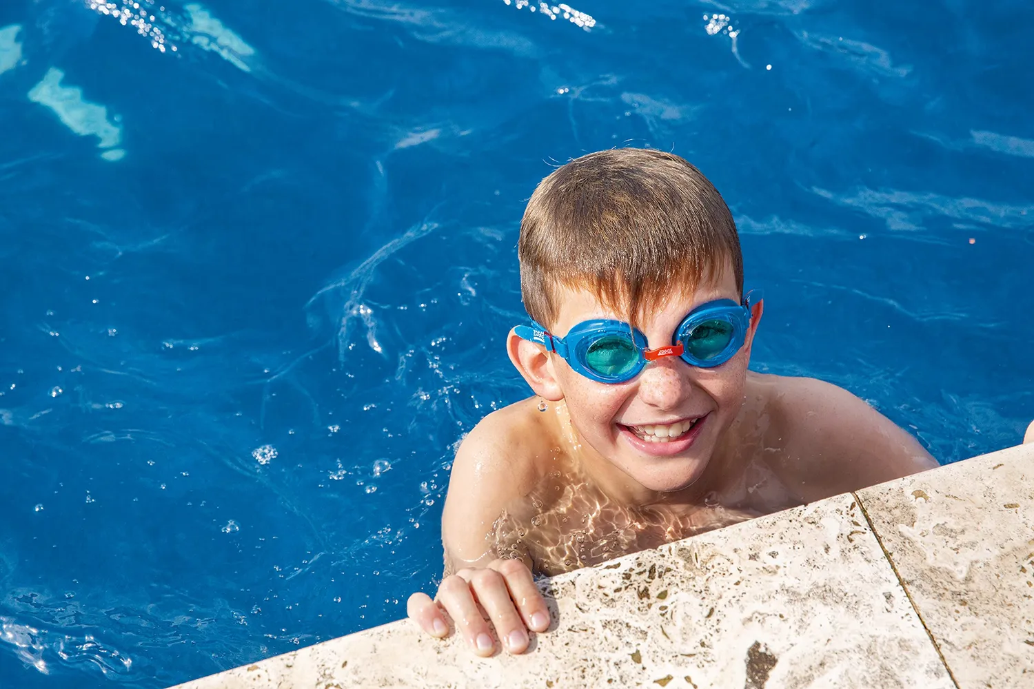 Zoggs Ripper Junior occhialini nuoto blu antiappannamento